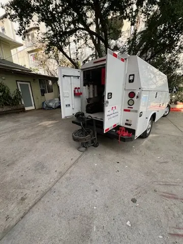 Magnet Plumbing service vehicle on-site for Grease Trap Cleaning in Saga Bay